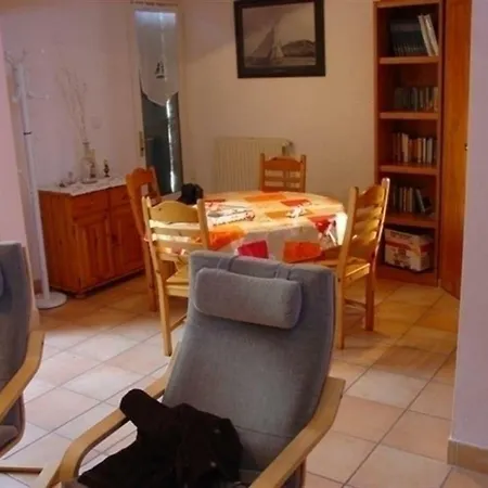Vakantiehuis House Maison De Vacances Au Calme Château-dʼOlonne